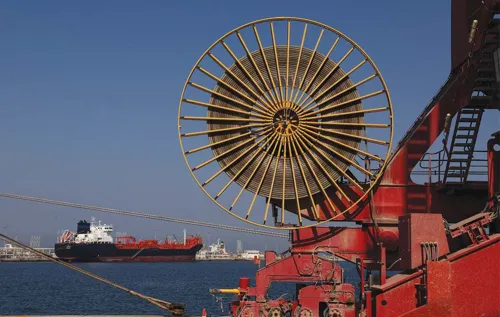 UAE Suspends Trade with Iran; Sanctions May Hit Harder Than US Measures