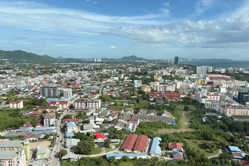 EEC Real Estate Recovery: Industrial Parks and City Expansion Support Condo Market, But Rayong Inventory Concerns as 7-Year Sales Absorption Looms
