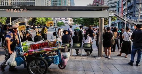 Thailand's Economic Recovery Uneven: Pawn Loans Surge to 23.9 Billion Baht in H1 as 13.8 Million Freelancers and SMEs Face Liquidity Strain