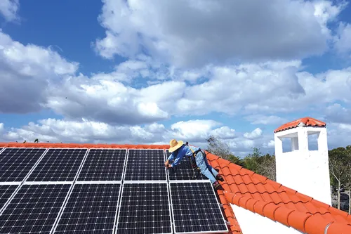 Government Housing Bank Launches Solar Rooftop Home Loans at Thailand Smart Money Surat Thani, Installments from 1,100 Baht