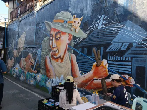 Chiang Mai's "Chiang Mai Model": Street Art Revitalizes Old Quarter, Drives Grassroots Community Economy