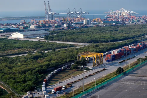Transforming Khlong Toei Land: New Business-Entertainment Complex Hub