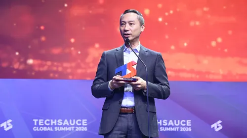 Thai Credit wins ESG Impact Award, reaffirms position as 'bank supporting small-scale operators' accessing financial system