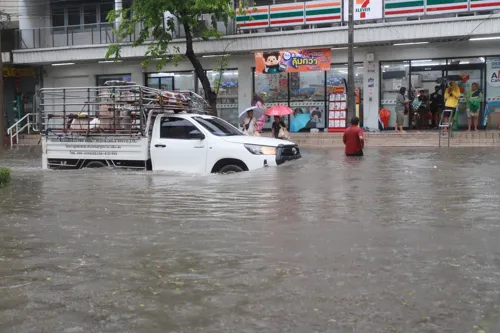 Bangkok Governor Expands Disaster-Affected Area Declaration to All 50 Districts