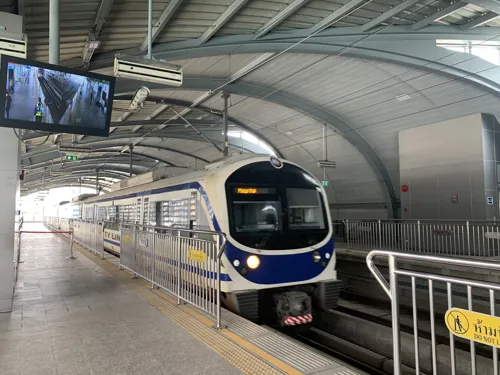 Awaiting CP Confirmation to Extend Airport Link Operations for 4 More Months; Pipat Guarantees October 1 Service Continuation