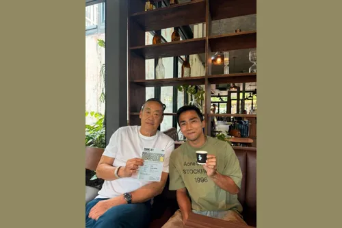Economist Srettha enjoys 20,000-baht-per-kilo coffee from Nan; expresses concern for farmers impacted by flooding