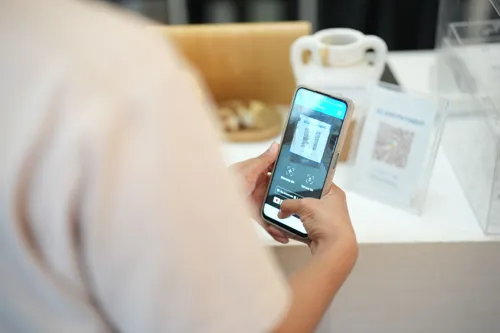 BlackRock, Capital Group set to back GCash owner IPO