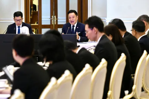 PM Anutin Appoints Three Experts to Data Center Policy Board