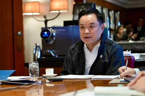 Deputy PM Anutin Green-lights Budget Expansion for Flood Relief; Opens "Work from Home" Option if Needed