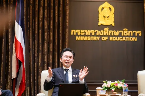 Cabinet to Consider "National School Safety Standards" with Authority to Search Student Bags from Risk Groups