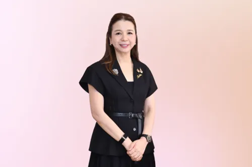 True Partners with Thanyarak Foundation, Inviting Opal-Suchada and Mothers to Join "Check Your Breasts" Campaign