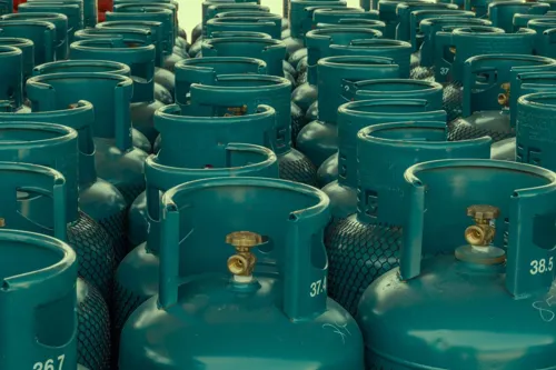 Thailand Energy Ministry Uses Fuel Fund to Subsidize LPG at 423 Baht/Tank Despite Fund Deficit Climbing to 71.8 Billion Baht