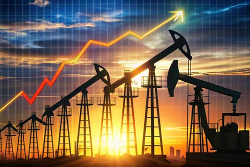 Crude Oil Prices Rise Following Houthi Attack on Saudi Arabian Energy Infrastructure