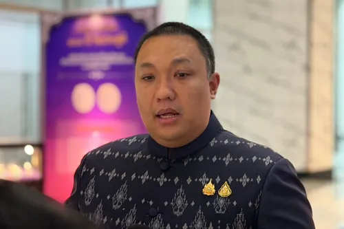Interior Ministry Proposes Solar Rooftop Project; Anuthin to Sign Project Document Requesting Loan Within 2 Weeks Before Cabinet Approval