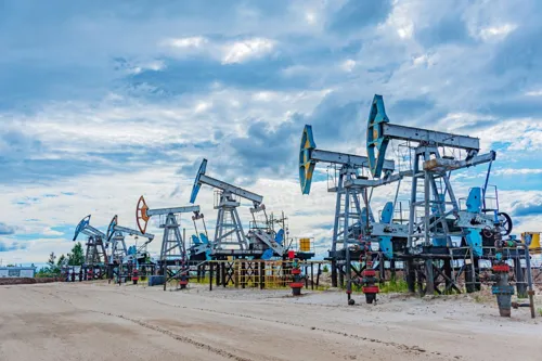 Crude Oil Prices Rise on Market Concerns over US-Iran Conflict