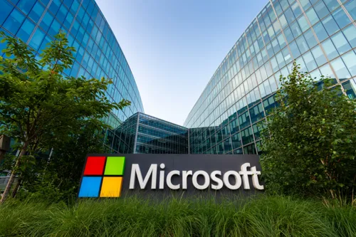 Microsoft Q4 profit jumps 31% on cloud growth