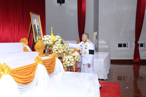 Royal Ceremony: General Sathit Phongpanich Receives Royal Insignia on Commemoration Day