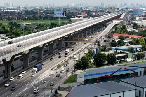 Highway M82 Motorway (Bangkhunthian–Baan Phaew) Opens Free for 2 Years from August 28 to Ease Traffic on Rama II Road