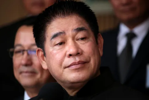 Coalition cracks threaten PM