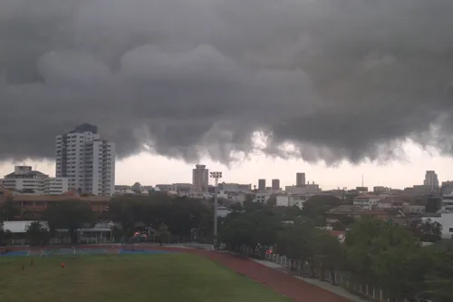 Meteorological Department Warns 43 Provinces of Heavy Rainfall; Bangkok and Central Region at Highest Risk with 80% Chance of Flash Floods