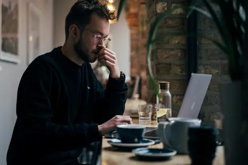 When Gen Z Returns Home: It's Not Failure, It's 'Financial Wisdom'