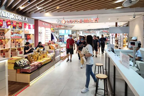 Vietnam Relaxes Foreign Investment Conditions in Retail, Opens Door for Faster Branch Expansion
