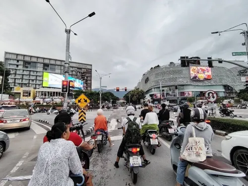 Research Highlights "Designable Chiang Mai Transport" – Pioneering EV Bus Model to Ease Traffic in 2 Critical Zones