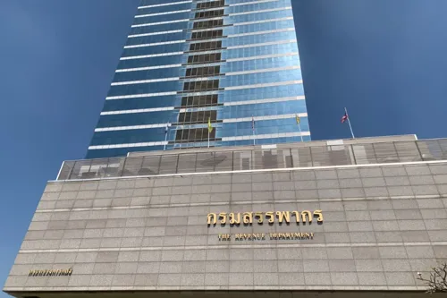 Revenue Department Updates Progress on Thaksin Share Tax Case, Vows Asset Investigation and Legal Process with 10-Year Statute of Limitations
