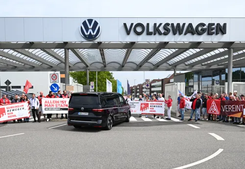 Volkswagen Approves 100,000 Job Cuts as Part of Major Business Restructuring