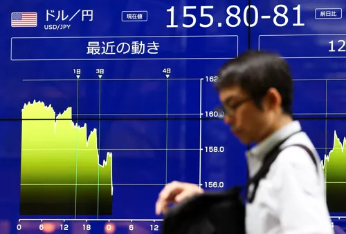 US Sells Euro to Support Yen, Catching ECB Off Guard